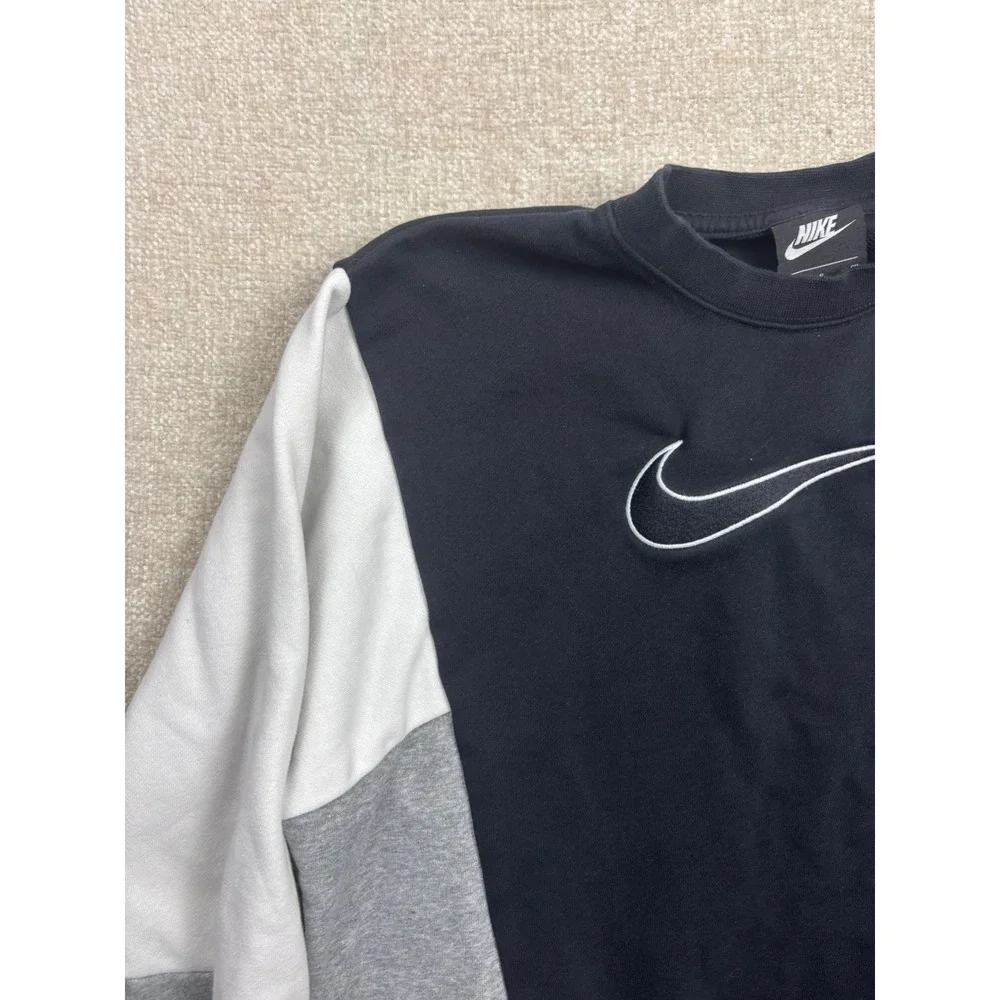 Nike Mens Colorblock Swoosh Logo Crewneck Sweatshirt Black White Grey Small
